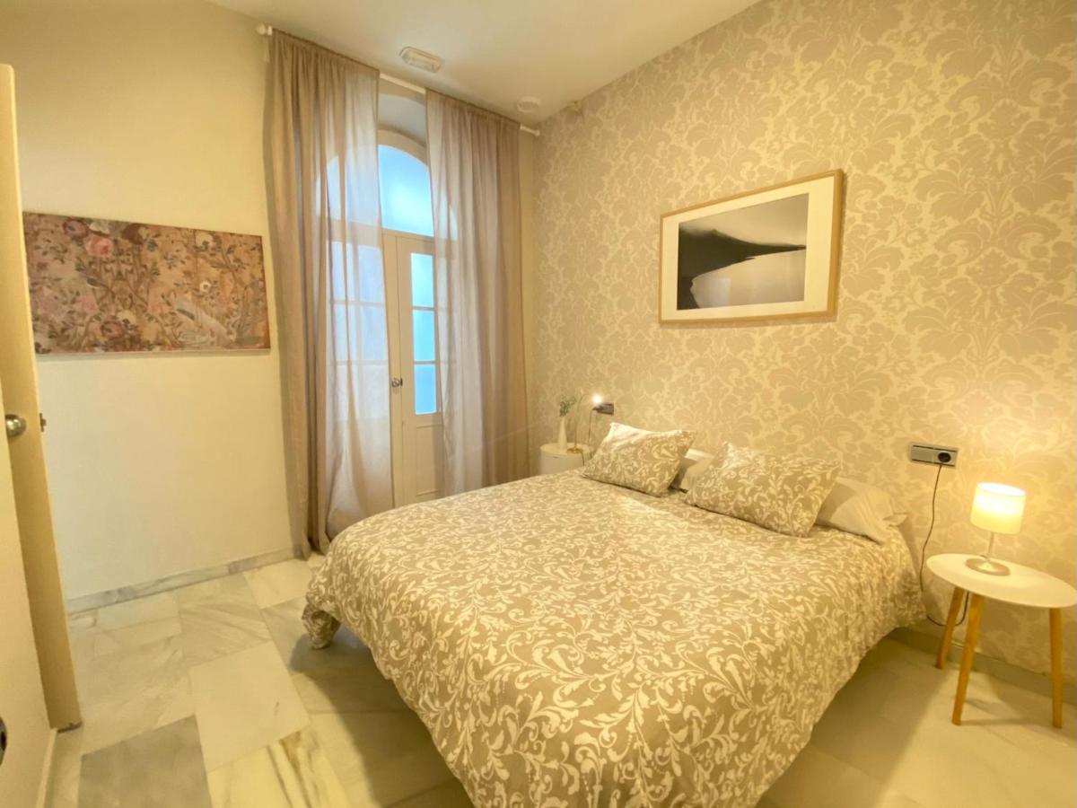 Apartamento Colon 1451 - Pleno Centro Y Wifi Gratis Cádiz Exteriör bild